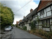 SU5385 : Cottages in Church Lane by Basher Eyre