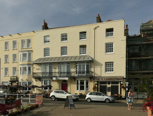 The former Castle Hotel, Ramsgate © Alan Murray-Rust cc-by-sa/2.0 ...