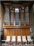 SU6271 : St Mark, Englefield: organ by Basher Eyre