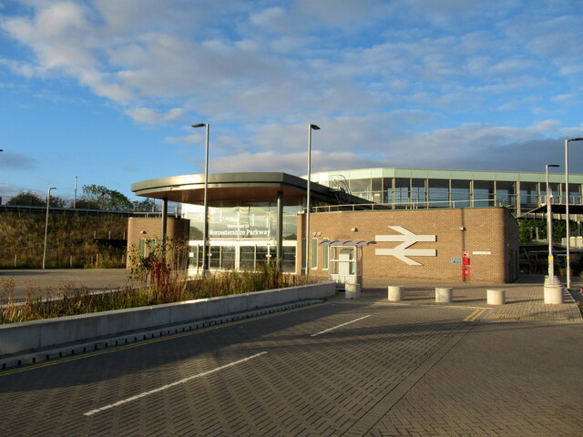 Worcestershire Parkway Station © Roy Hughes :: Geograph Britain and Ireland