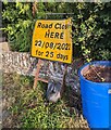 SO3323 : Yellow road closure sign, The Vineyard near Walterstone Common by Jaggery