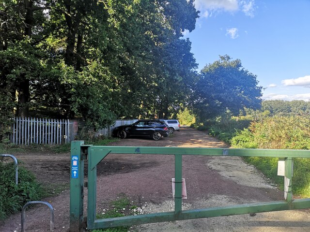 parking-space-near-meadow-bank-stephen-ostler-cc-by-sa-2-0