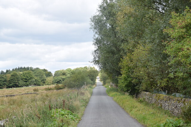Straight road near Little Hillend and Green Gutter Head