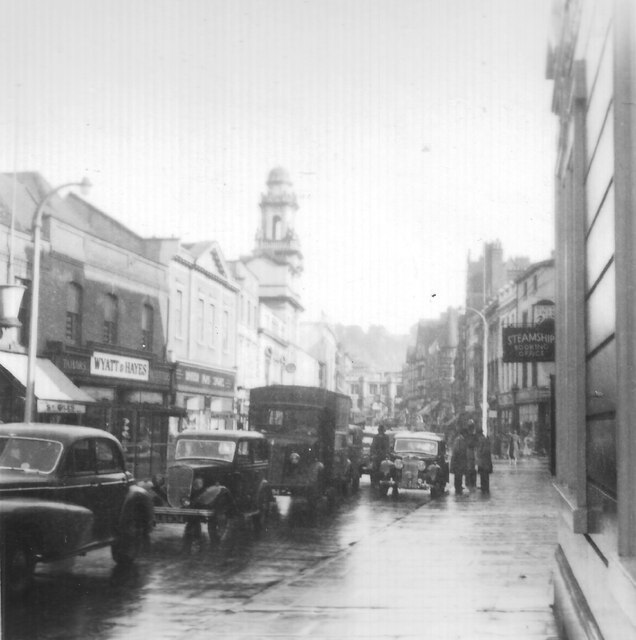 High Street Lincoln with Wyatt & Hayes, 1952
