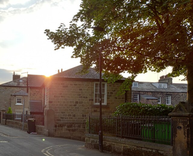 Harrogate, York Road © Mel Towler cc-by-sa/2.0 :: Geograph Britain and ...