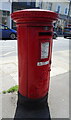 TQ2577 : George V postbox on King's Road by JThomas