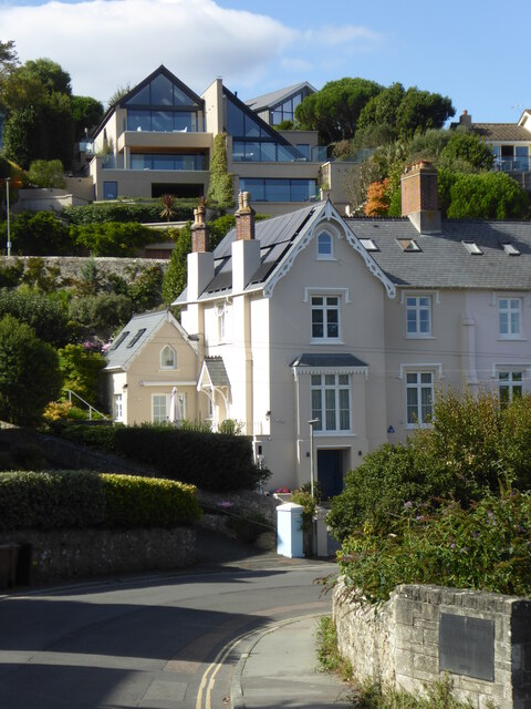 Houses old and new in Salcombe