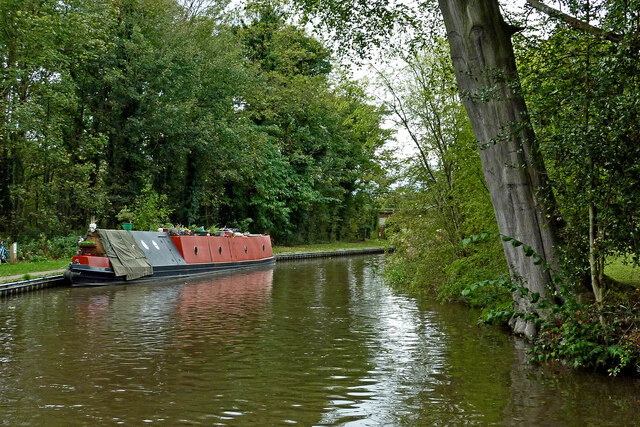 Moored Narrowboat Near Wolseley Bridge © Roger Kidd Cc-by-sa 2.0 