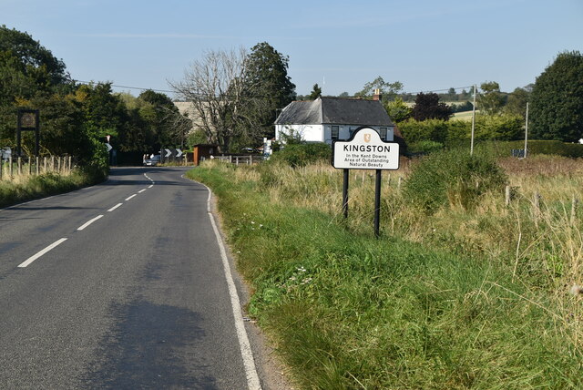 Entering Kingston, Valley Rd © N Chadwick :: Geograph Britain and Ireland