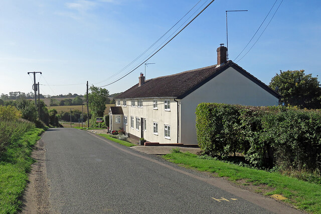 Clayhall Cottages © John Sutton cc-by-sa/2.0 :: Geograph Britain and ...