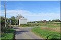 Barn and bend at Temple End