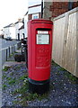 Elizabeth II postbox on Hightown Road