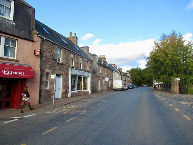 High Street, Beauly © Richard Webb :: Geograph Britain And Ireland