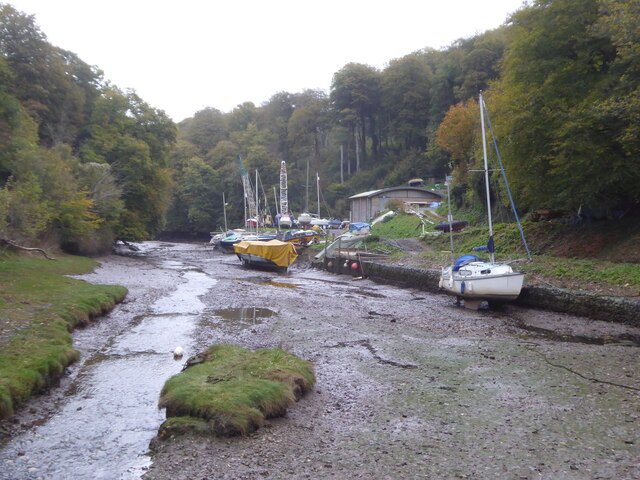Distin's Boatyard on Old Mill Creek