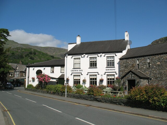 Crown Inn, Coniston © Adrian Taylor cc-by-sa/2.0 :: Geograph Britain ...