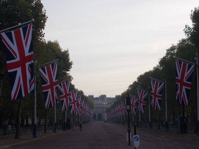 Flags on the Mall - towards Spring Gardens