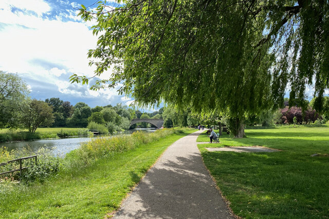 Riverside path, St Nicholas Park, Warwick
