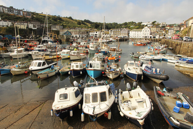 Mevagissey Harbour © Richard Croft :: Geograph Britain and Ireland