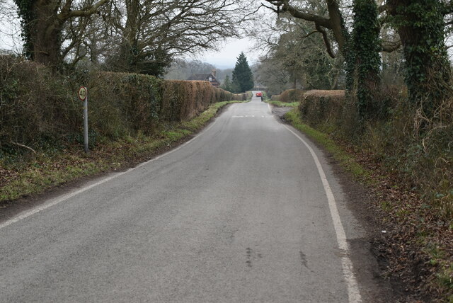 New House Lane © N Chadwick cc-by-sa/2.0 :: Geograph Britain and Ireland