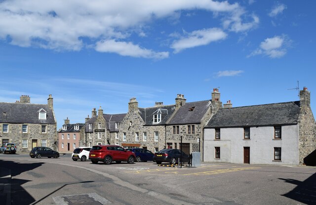 The Square, Portsoy © Bill Harrison cc-by-sa/2.0 :: Geograph Britain ...