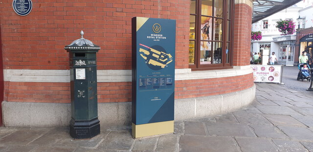 Post Box near Windsor Station