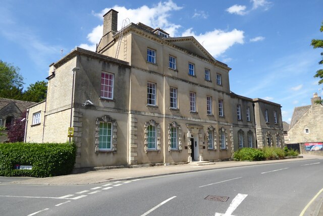 The Mead House © Philip Halling :: Geograph Britain and Ireland