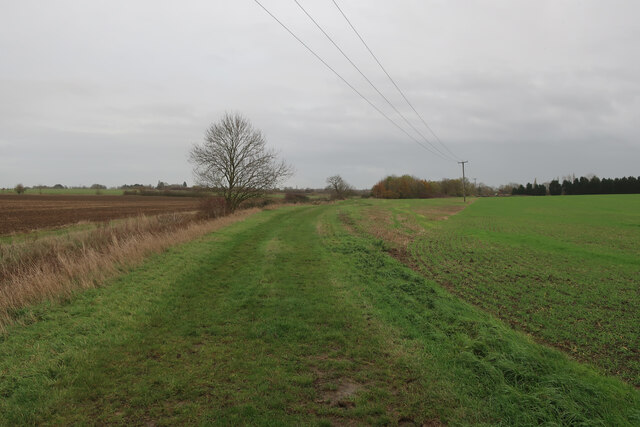 Footpath to Lower Wintringham Farm
