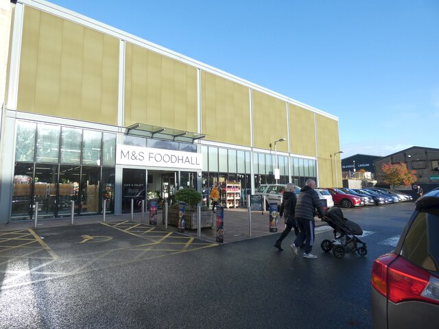 M&S Foodhall, Glossop