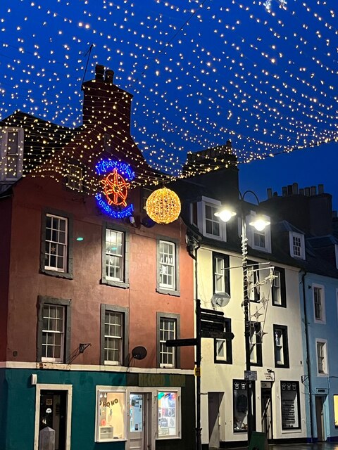 Christmas Decorations in Dunbar High Street