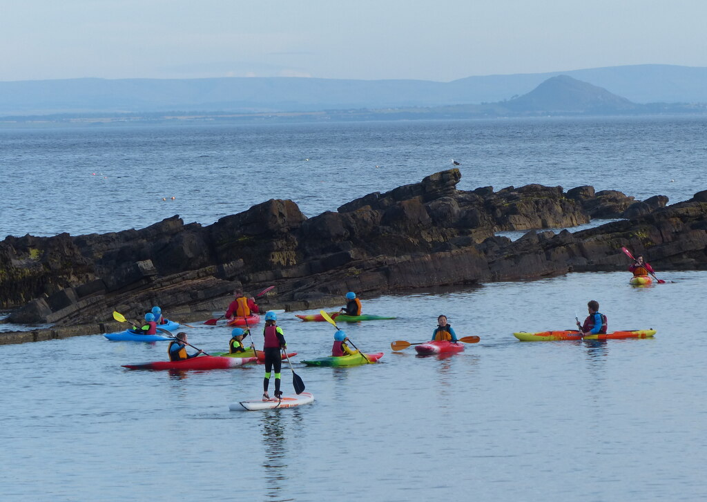 Canoeists At Cardinals Steps © Mat Fascione Cc By Sa 2 0