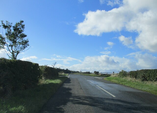 Crossroads  on  the  B6461  south  of  Jardinefield
