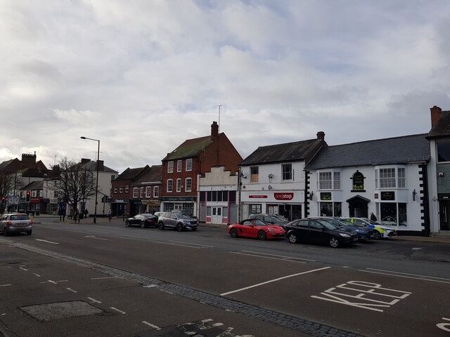 Evesham High Street north of Swan Lane © Jeff Gogarty cc-by-sa/2.0 ...