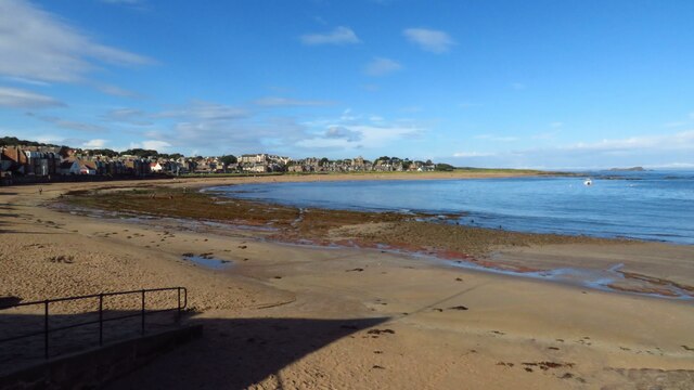 North Berwick West Bay © Colin Park :: Geograph Britain and Ireland