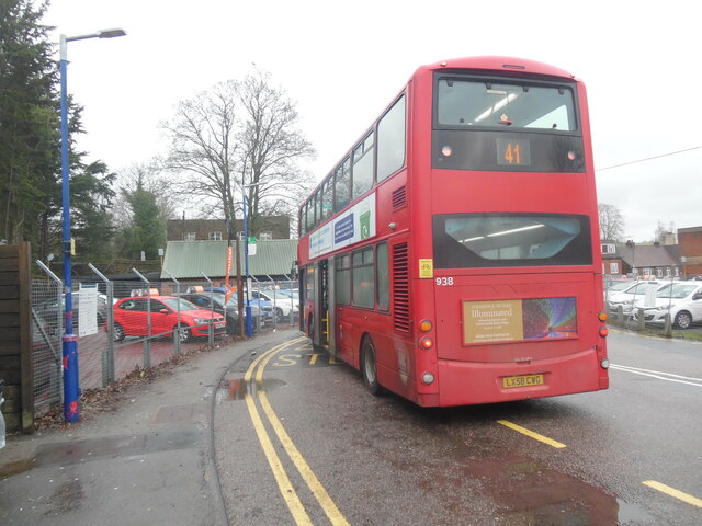 Carousel bus at Great Missenden Station (2)