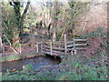 Pompren  dros nant / A footbridge spanning a stream