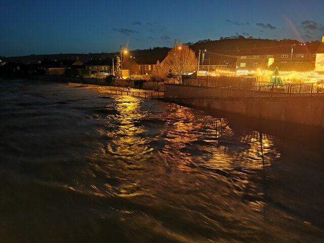 Tiverton : The River Exe © Lewis Clarke cc-by-sa/2.0 :: Geograph ...