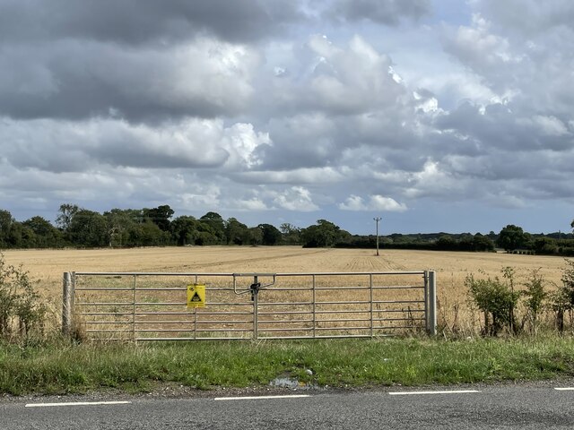 Arable farmland near Cookley Green