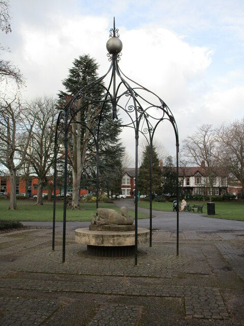 Swan Maze, Queen's Park, Loughborough