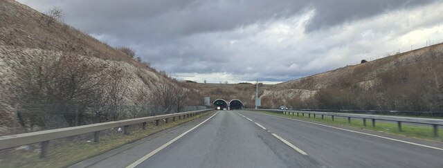 Weston Hills Tunnels, southern portal