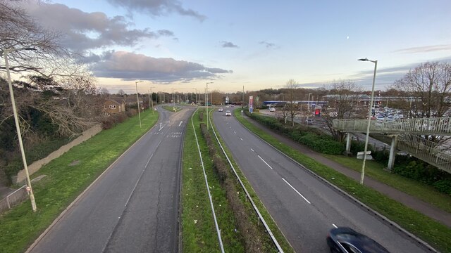 St Albans Road, eastbound © Bryn Holmes cc-by-sa/2.0 :: Geograph ...