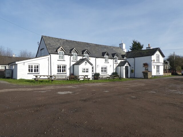 The Garway Moon Inn © Roger Cornfoot :: Geograph Britain and Ireland