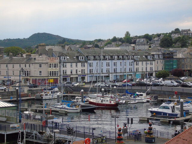 Rothesay Inner Harbour © Thomas Nugent cc-by-sa/2.0 :: Geograph Britain ...