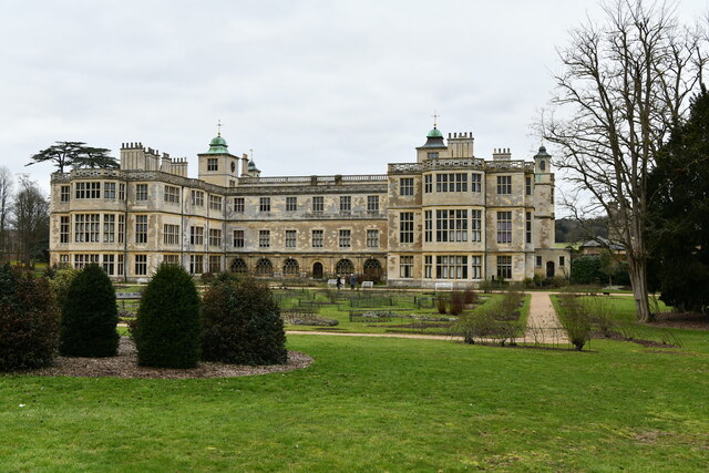 audley-end-house-eastern-aspect-michael-garlick-cc-by-sa-2-0