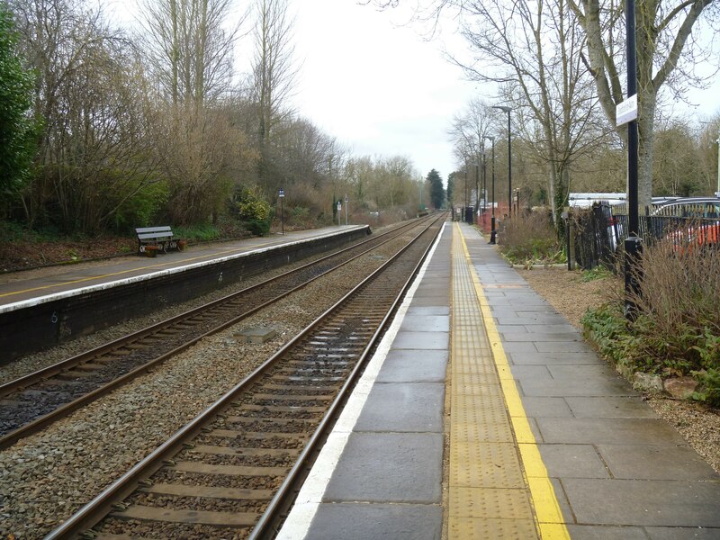 Railway station [5] © Michael Dibb cc-by-sa/2.0 :: Geograph Britain and ...