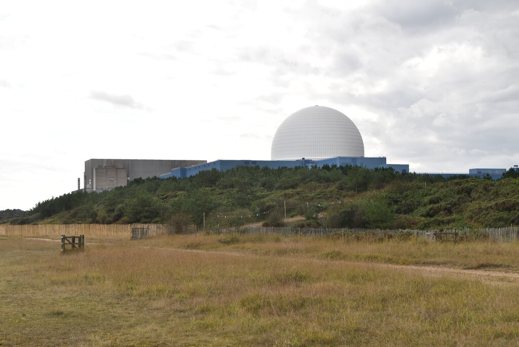 sizewell-power-stations-n-chadwick-cc-by-sa-2-0-geograph-britain