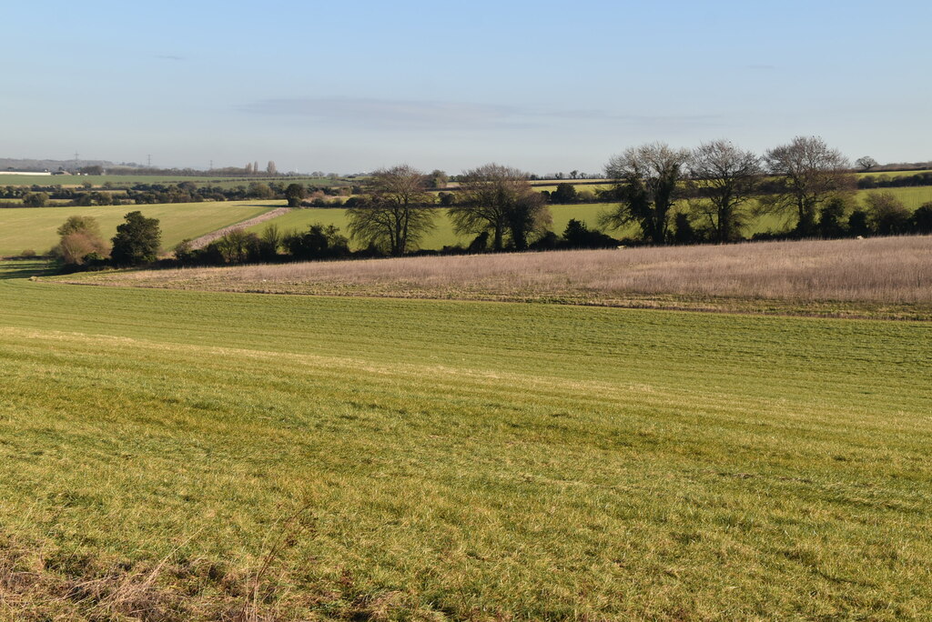 Shallow dry valley © N Chadwick :: Geograph Britain and Ireland