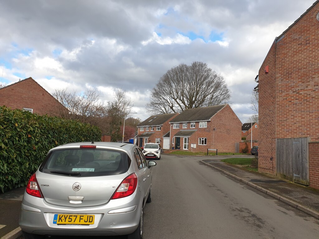 Billington Way © Oscar Taylor cc-by-sa/2.0 :: Geograph Britain and Ireland