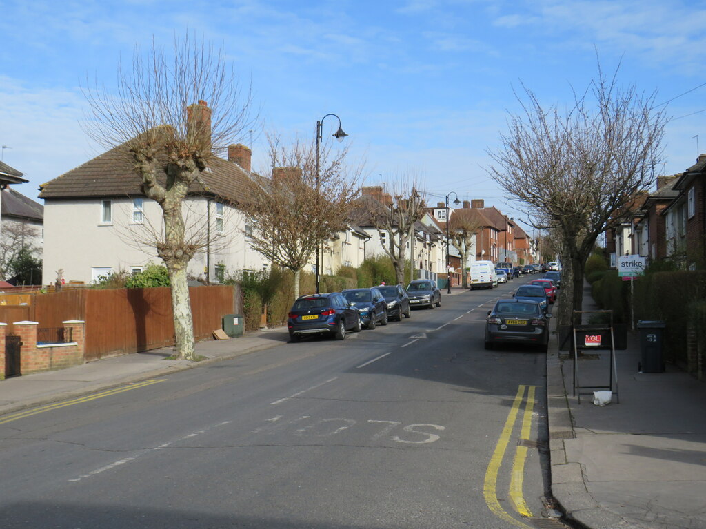 northborough-road-norbury-malc-mcdonald-geograph-britain-and-ireland