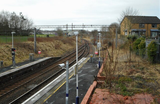 almost-the-end-of-the-line-richard-sutcliffe-geograph-britain-and