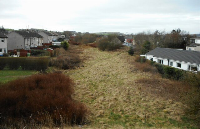 the-line-of-the-old-railway-richard-sutcliffe-geograph-britain-and